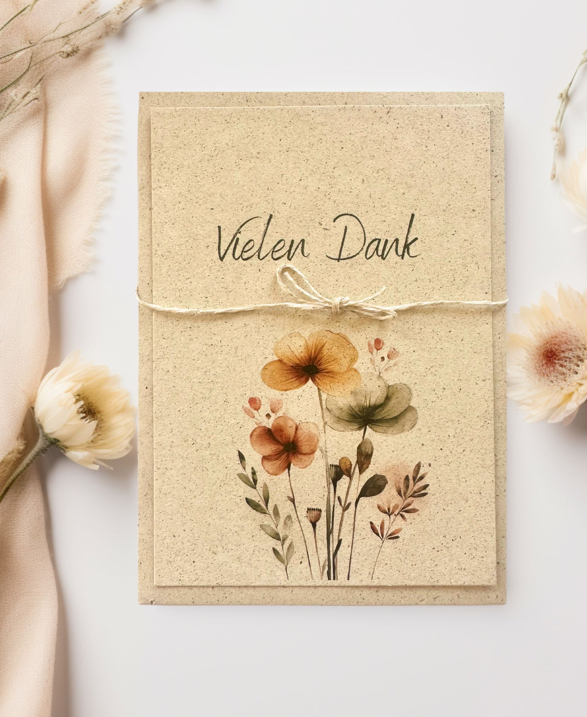 Dankeskarte aus Graspapier mit Aquarellblumen, plastikfrei und hergestellt in Deutschland