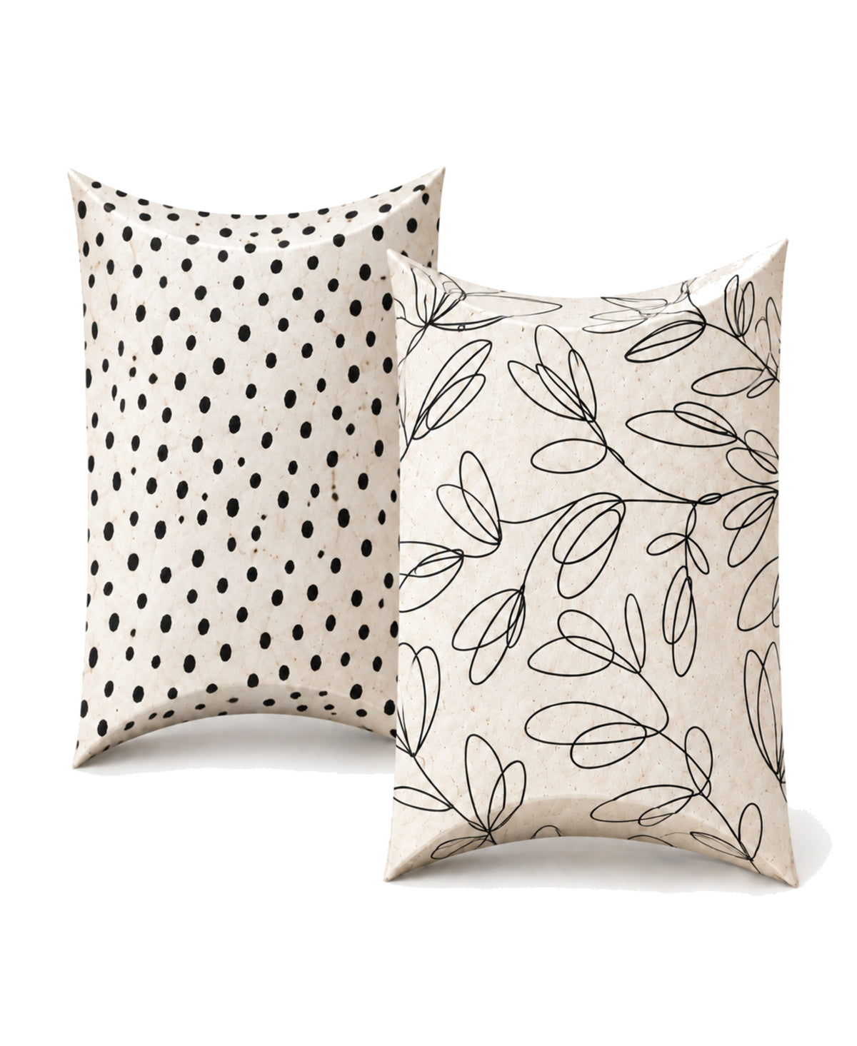 2er-Set Pillowboxen aus Graspapier mit Blumen- und Polka-Dots-Muster auf weißem Hintergrund